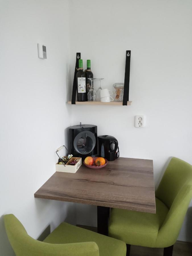 Bij Maus Bed & Breakfast Opeinde Eksteriør bilde
