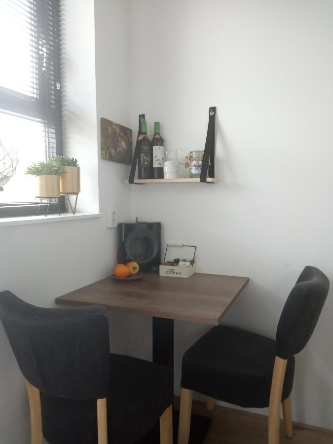 Bij Maus Bed & Breakfast Opeinde Eksteriør bilde