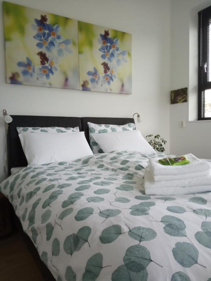 Bij Maus Bed & Breakfast Opeinde Eksteriør bilde